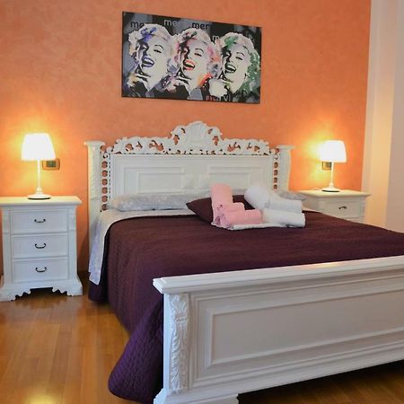 La Casa Di Ludo Bed & Breakfast Ена Екстериор снимка