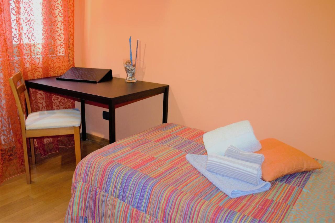 La Casa Di Ludo Bed & Breakfast Ена Екстериор снимка